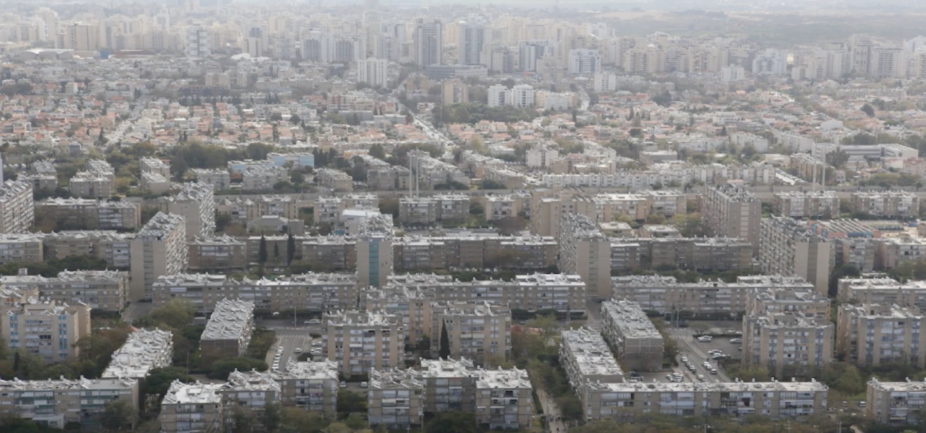 מבט עירוני על שכונות ומגדלי מגורים בישראל